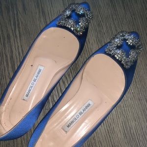 Manolo Blahnik FLATS Hangisi size 6